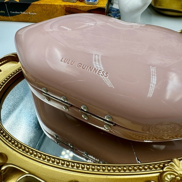 🆕 LULU GUINNESS 🧿 NWOT Iconic Lips Perspex Clutch - Blush Pink - Picture 14 of 16